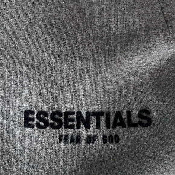 Fear of God Essentials Charcoal Sweatpants - Picture 2 of 4